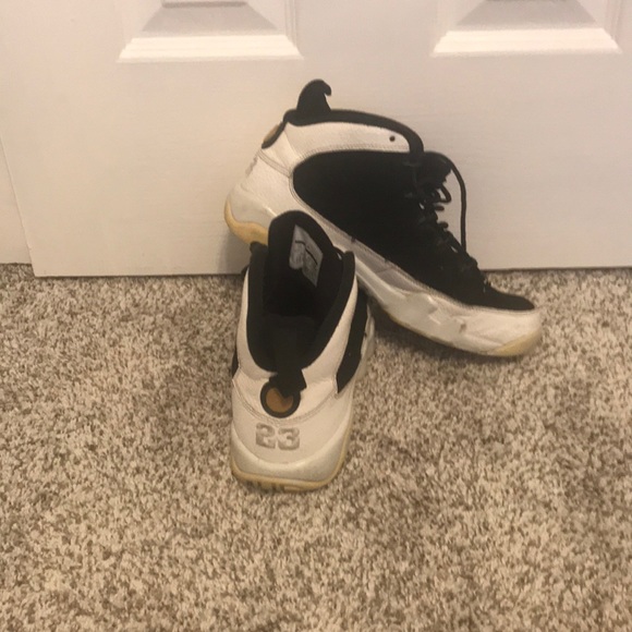 Jordan 9 - Picture 3 of 4